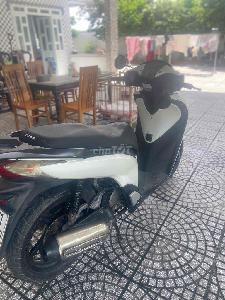 Honda SH 2011 - ảnh 2