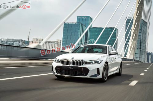 BMW 3 Series 330i M Sport 2025 - ảnh 1