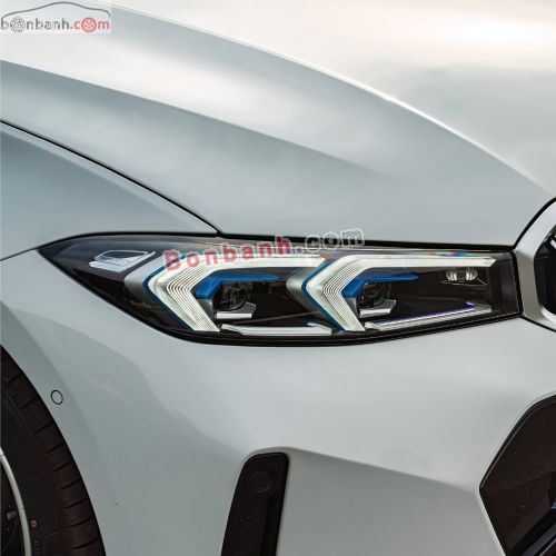 BMW 3 Series 330i M Sport 2025 - ảnh 4