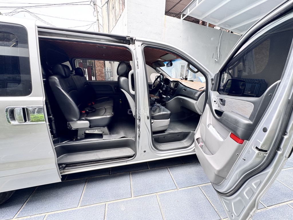 Hyundai Starex 2016 - ảnh 5