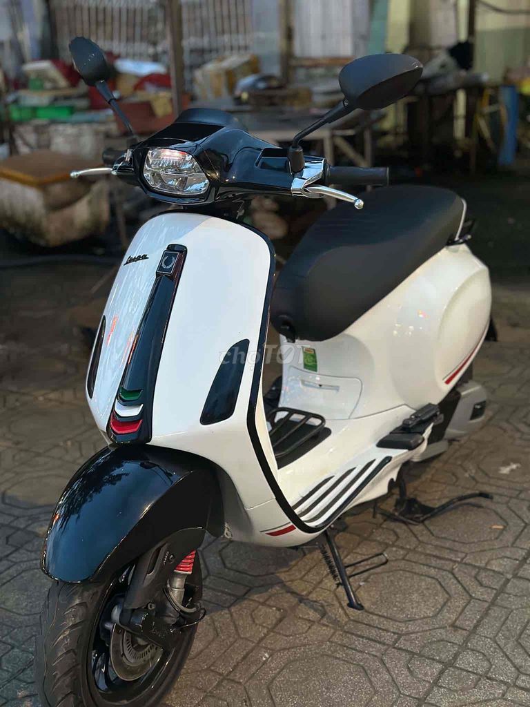 Piaggio Vespa 2025 - ảnh 1