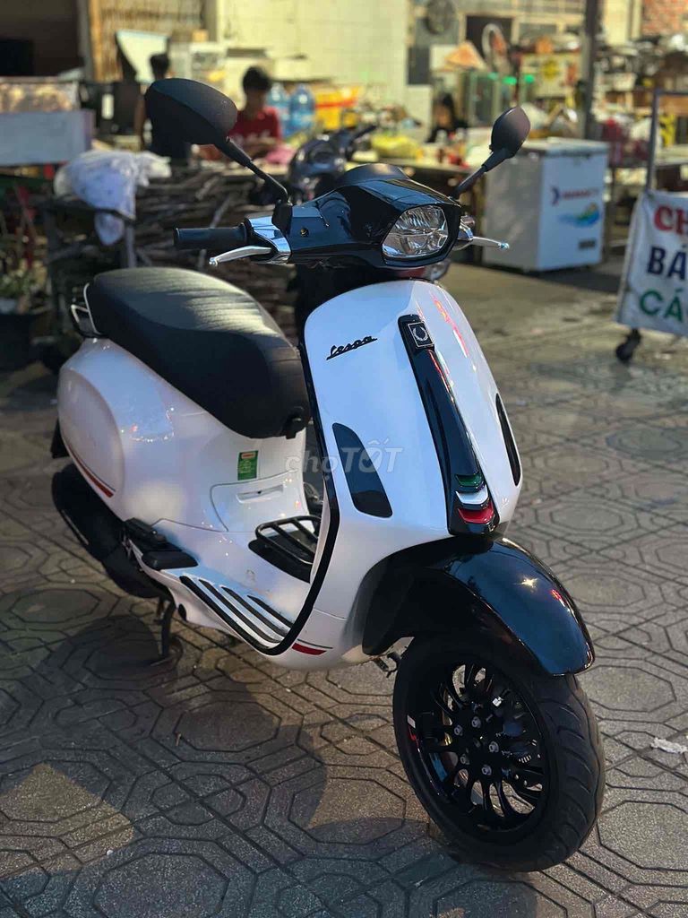 Piaggio Vespa 2025 - ảnh 4