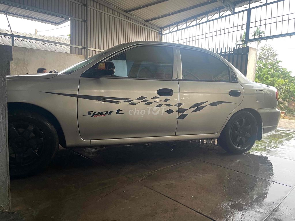 Kia Spectra 2004 - ảnh 3