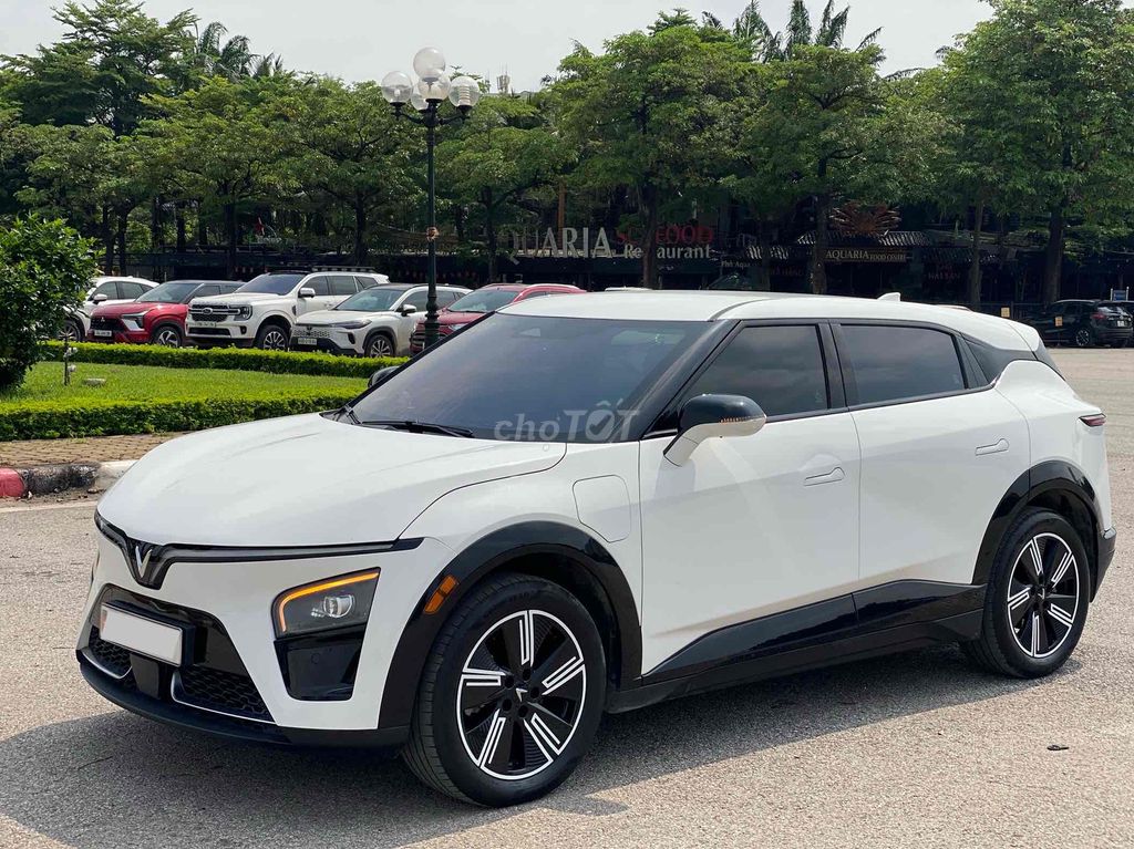 VinFast VF7 Eco 2025 - ảnh 2