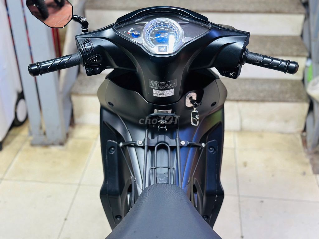 XE M 2025 - ảnh 2