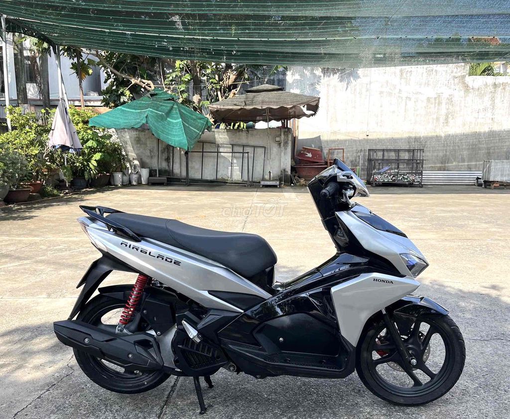 Honda Air Blade 2017 - ảnh 3