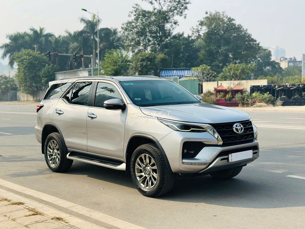 Toyota Fortuner 2021 - ảnh 3