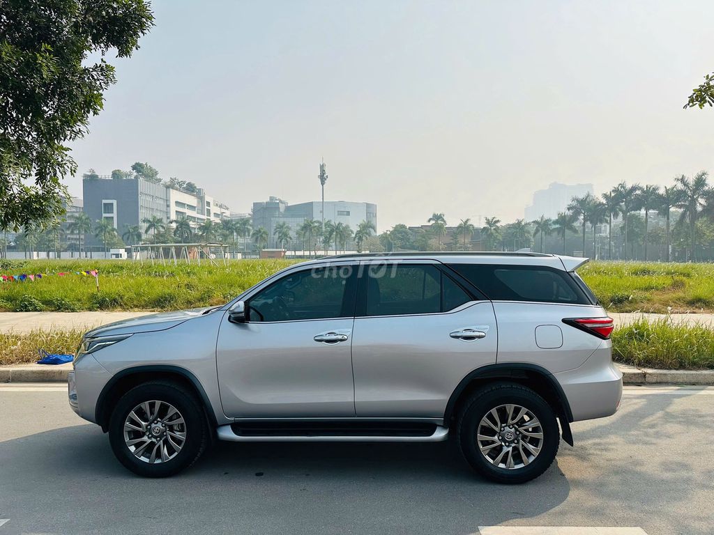 Toyota Fortuner 2021 - ảnh 4