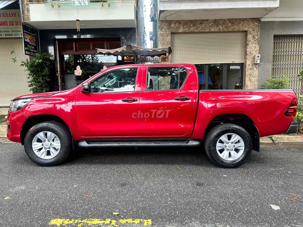 Toyota Hilux 2019 - ảnh 2
