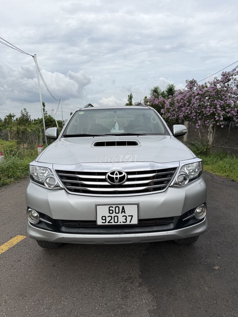 Toyota Fortuner 2015 - ảnh 2