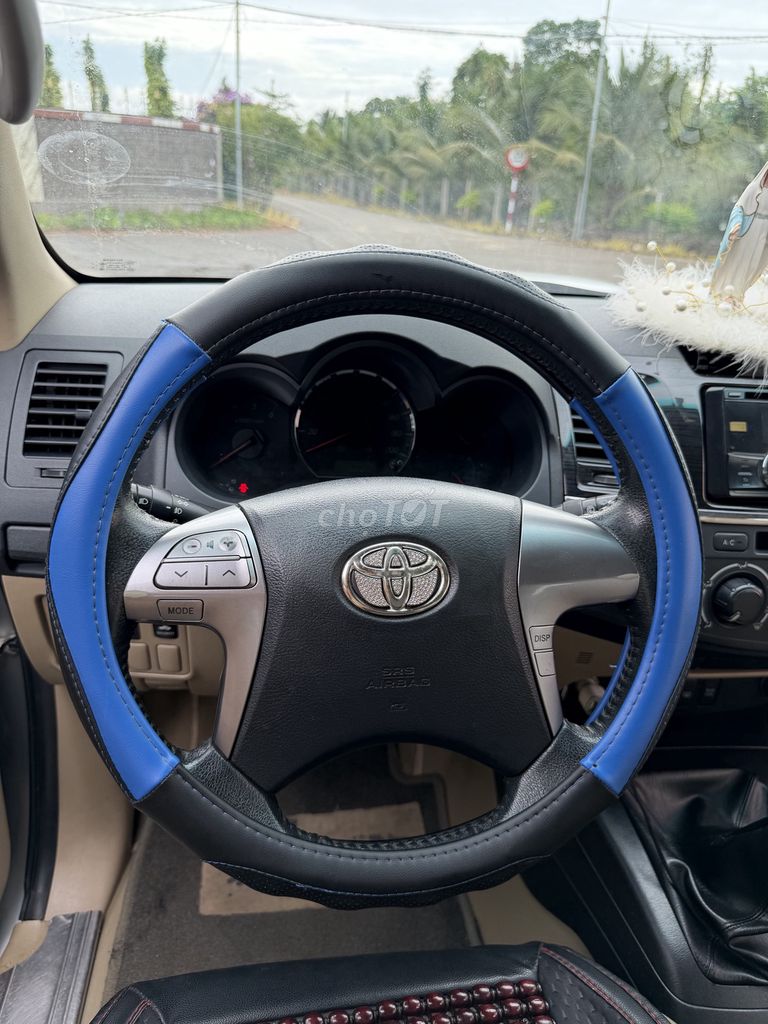 Toyota Fortuner 2015 - ảnh 3