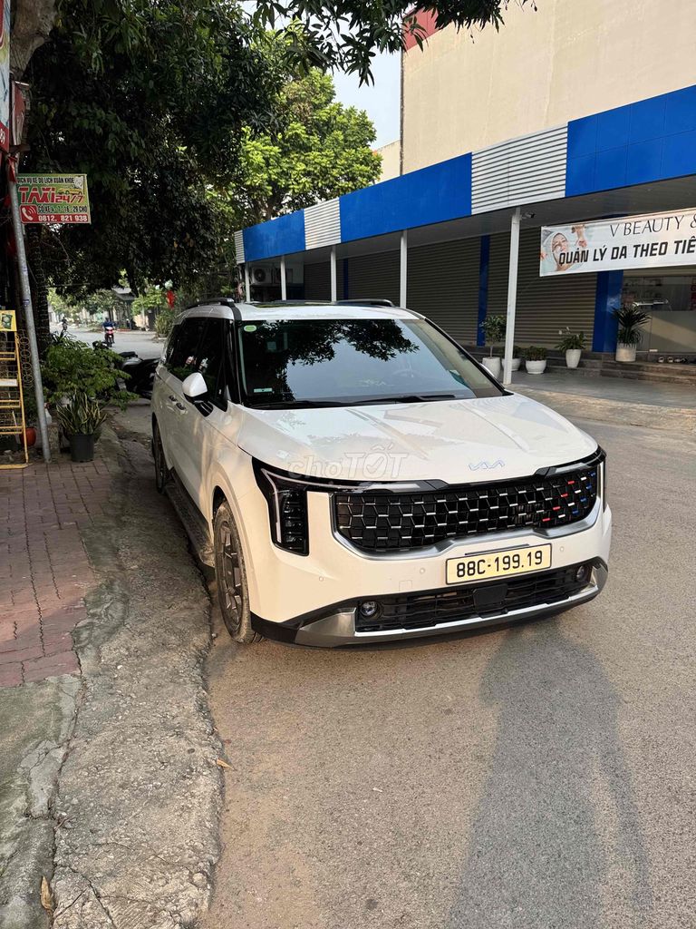 Kia Carnival 2025 - ảnh 1