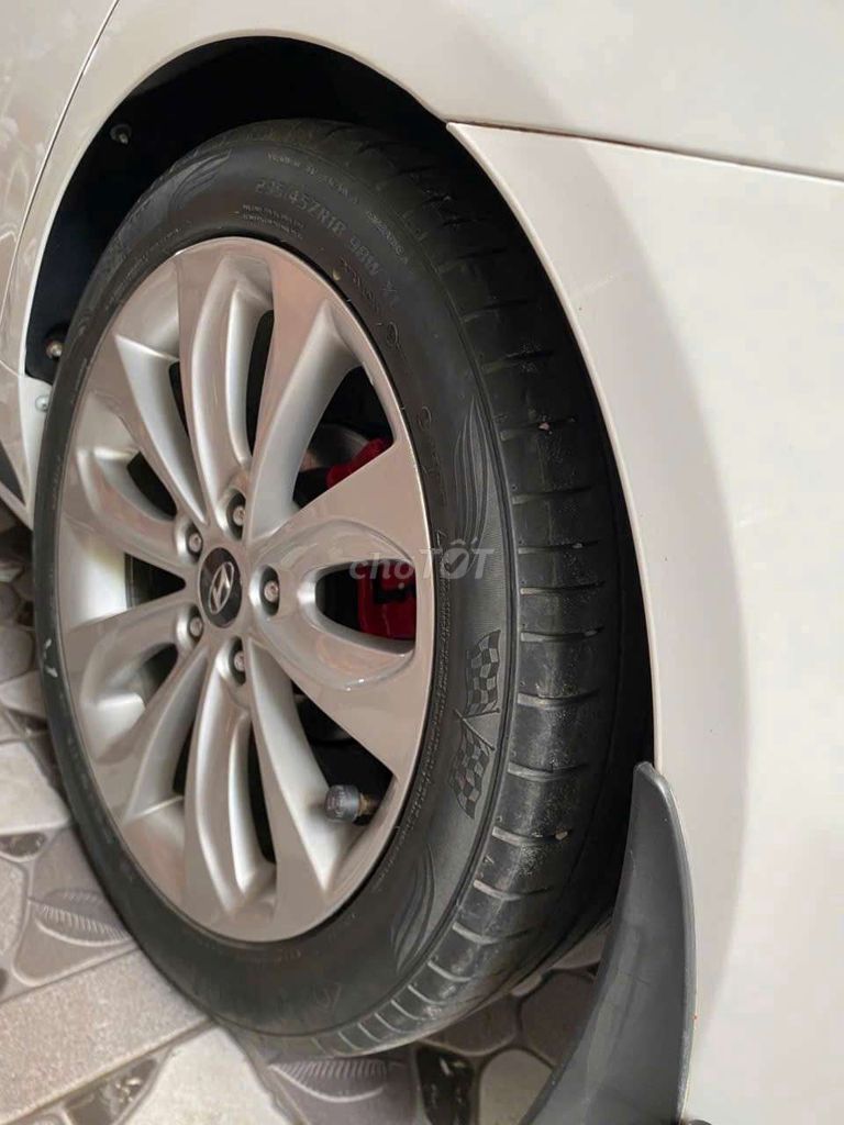 Hyundai Sonata 2011 - ảnh 4