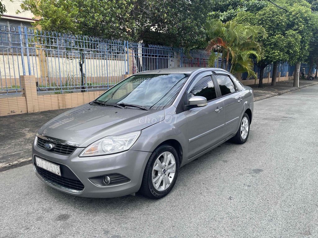 Ford Focus 2011 - ảnh 1