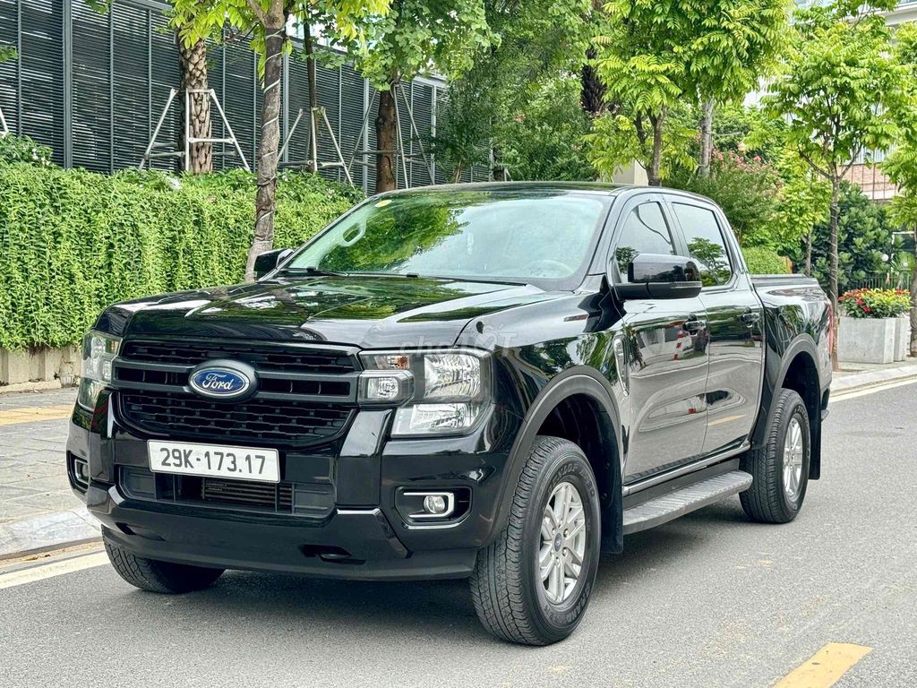 Ford - ảnh 1