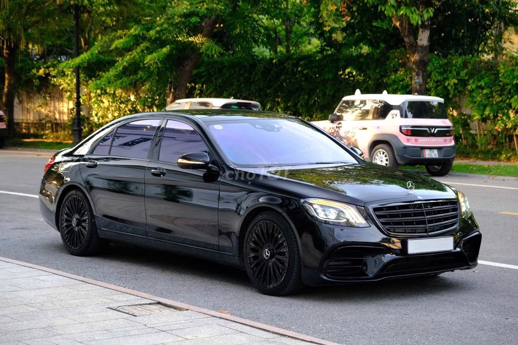 Mercedes-Benz 2020 - ảnh 2