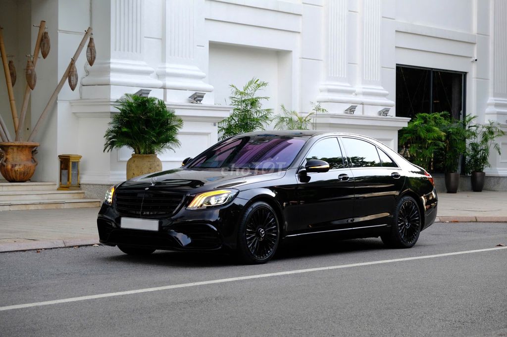 Mercedes-Benz 2020 - ảnh 4