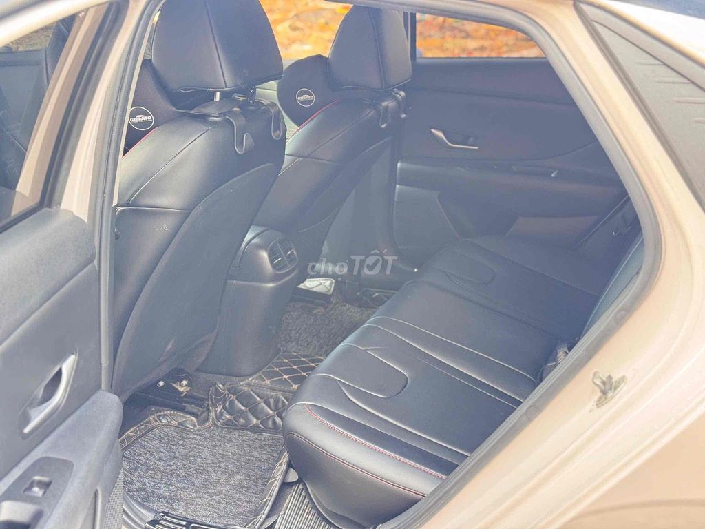 Hyundai Elantra 2022 - ảnh 5