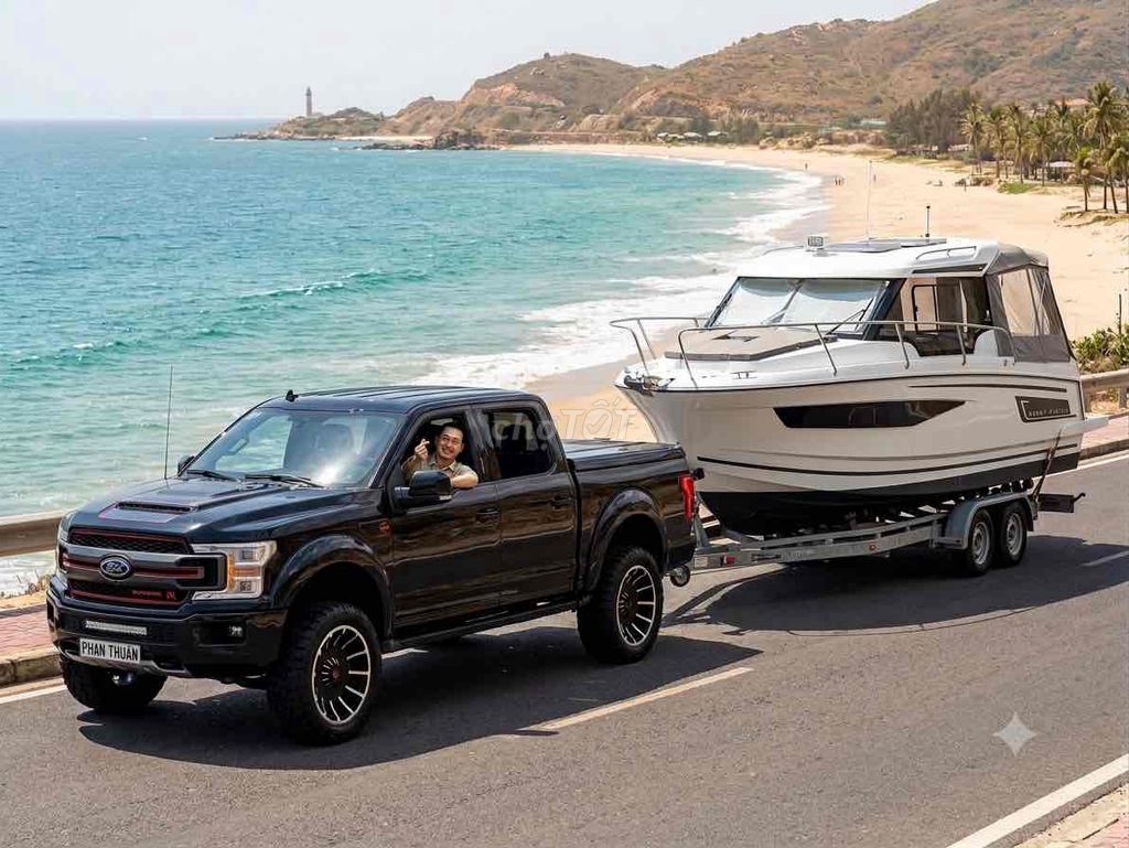 Ford 2018 - ảnh 1