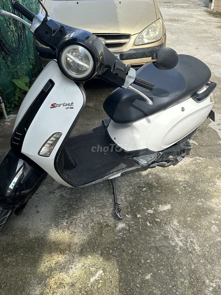 Vespa 2023 - ảnh 1