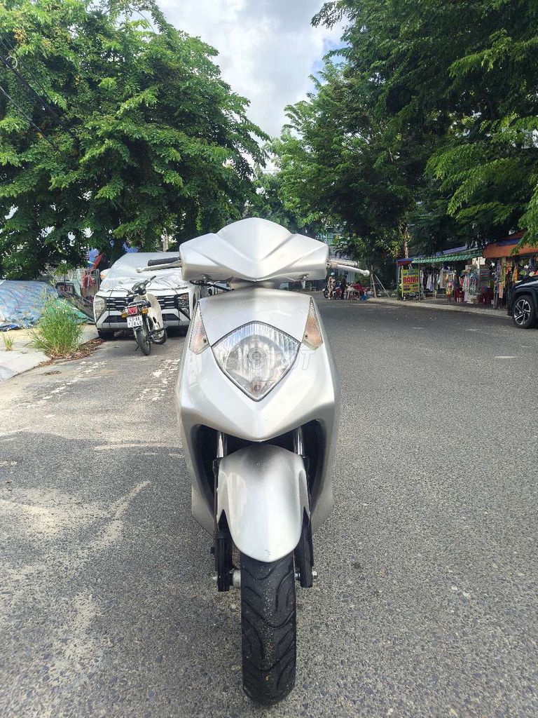 Honda Dylan 2006 - ảnh 2