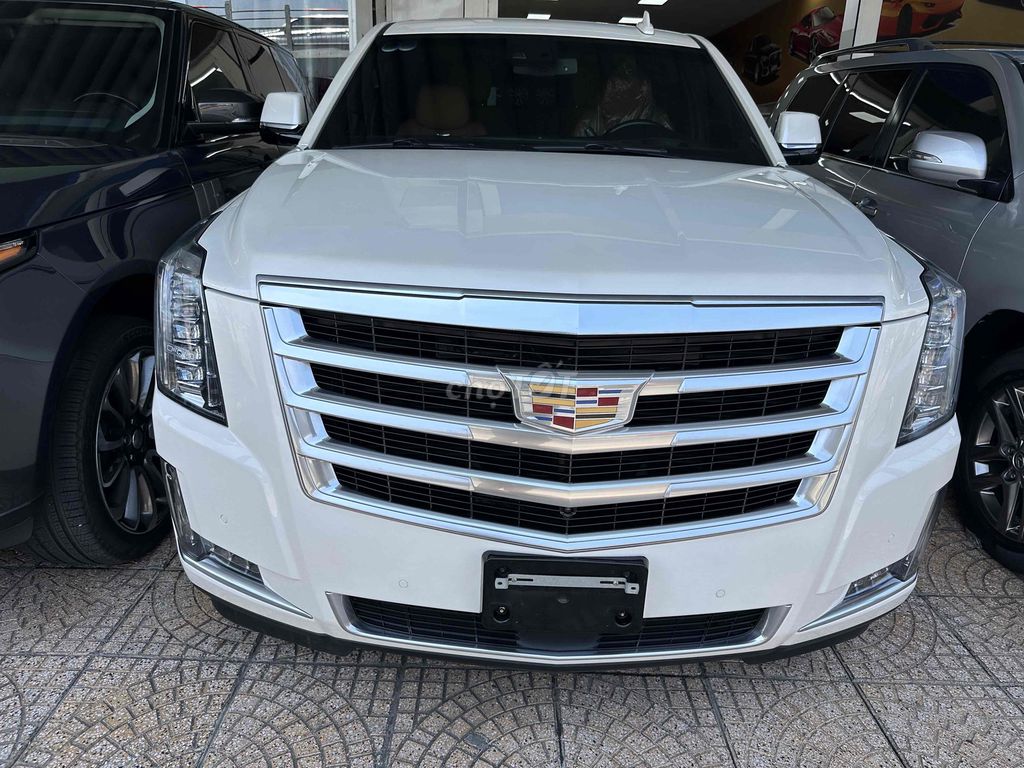 Cadillac 2016 - ảnh 1