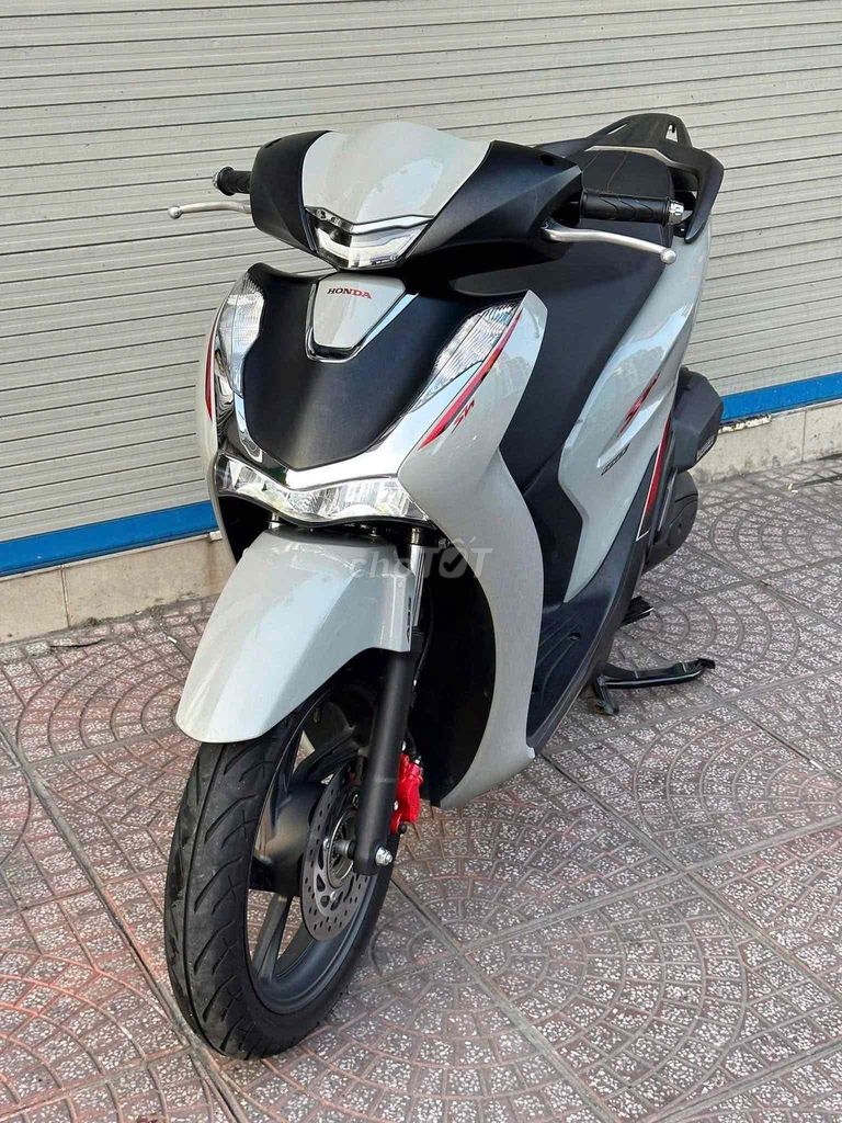Honda SH 2025 - ảnh 1