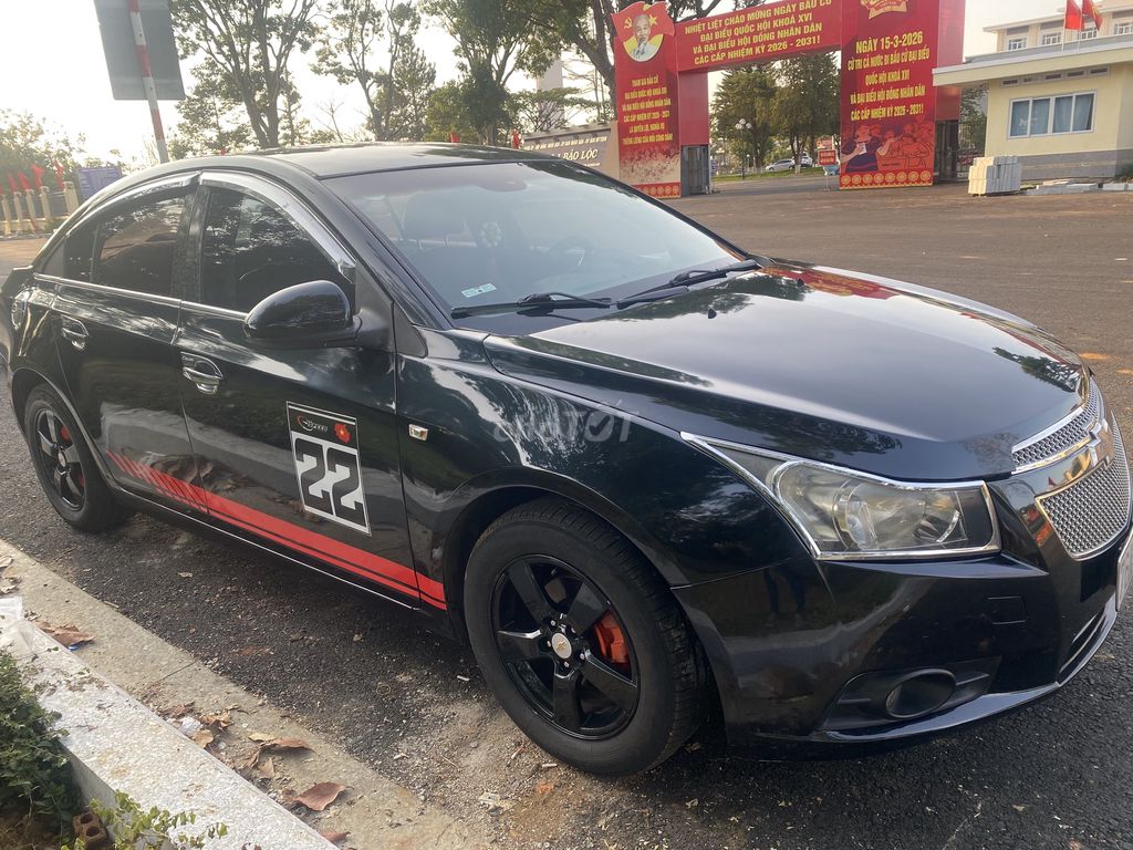 Chevrolet Cruze 2012 - ảnh 2