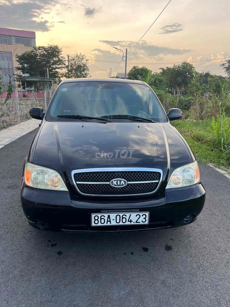 Kia Carnival - ảnh 3