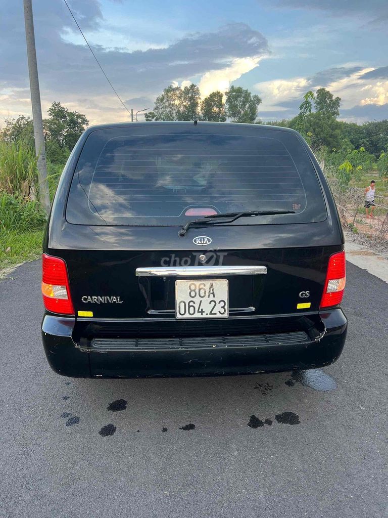 Kia Carnival - ảnh 5
