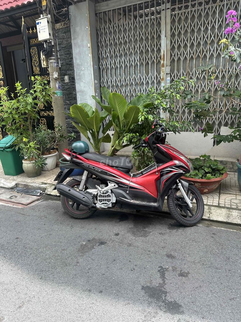 Honda Air Blade 2011 - ảnh 2
