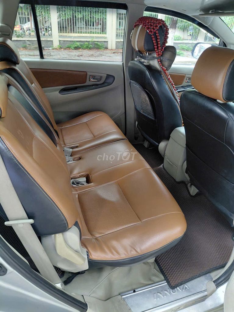 Toyota Innova 2.0E 2015 - ảnh 5