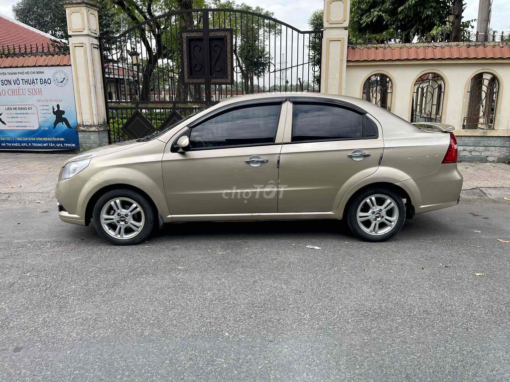 Chevrolet Aveo - ảnh 4