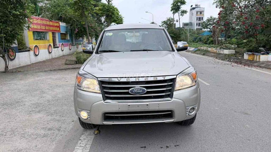 Ford Everest 2009 - ảnh 1