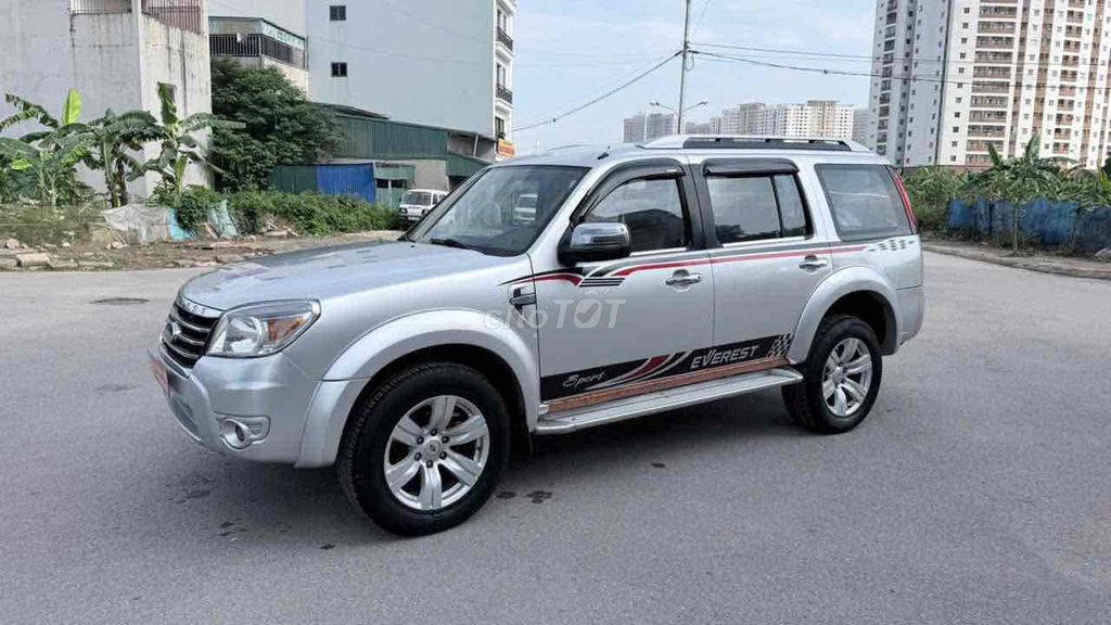 Ford Everest 2011 - ảnh 4