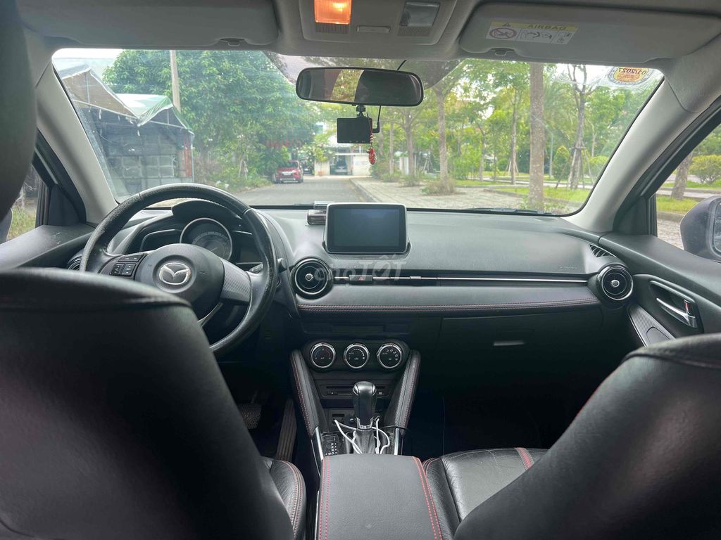 Mazda 2 2018 - ảnh 1