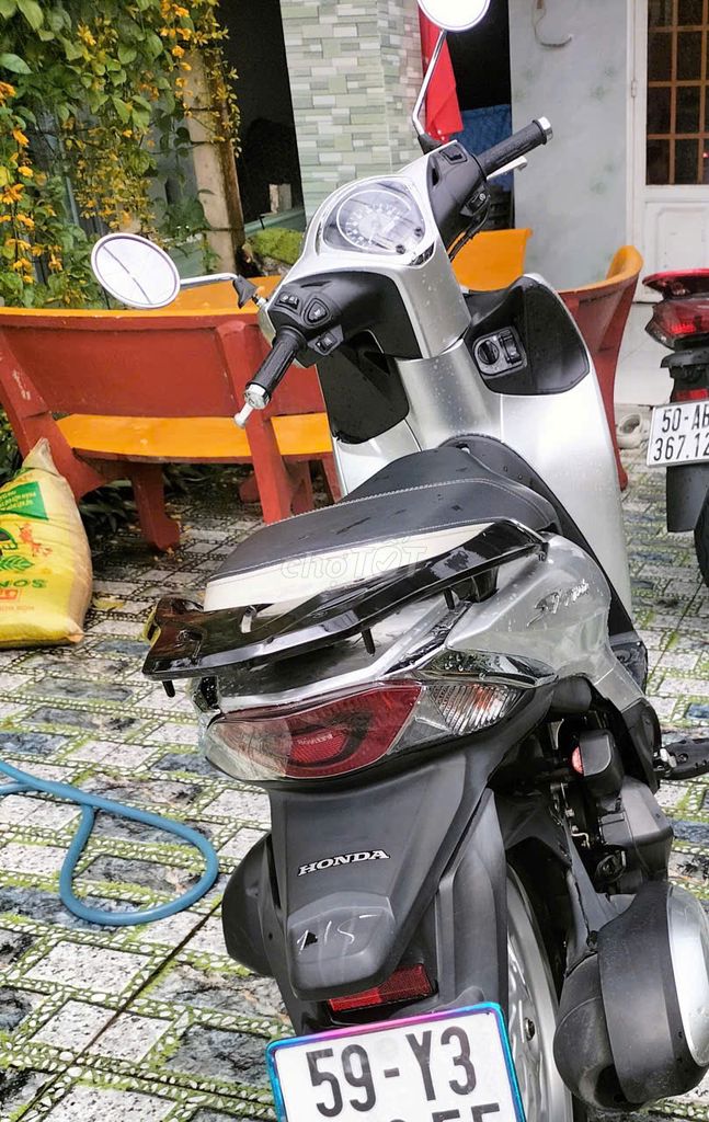 Honda SH Mode 2021 - ảnh 1