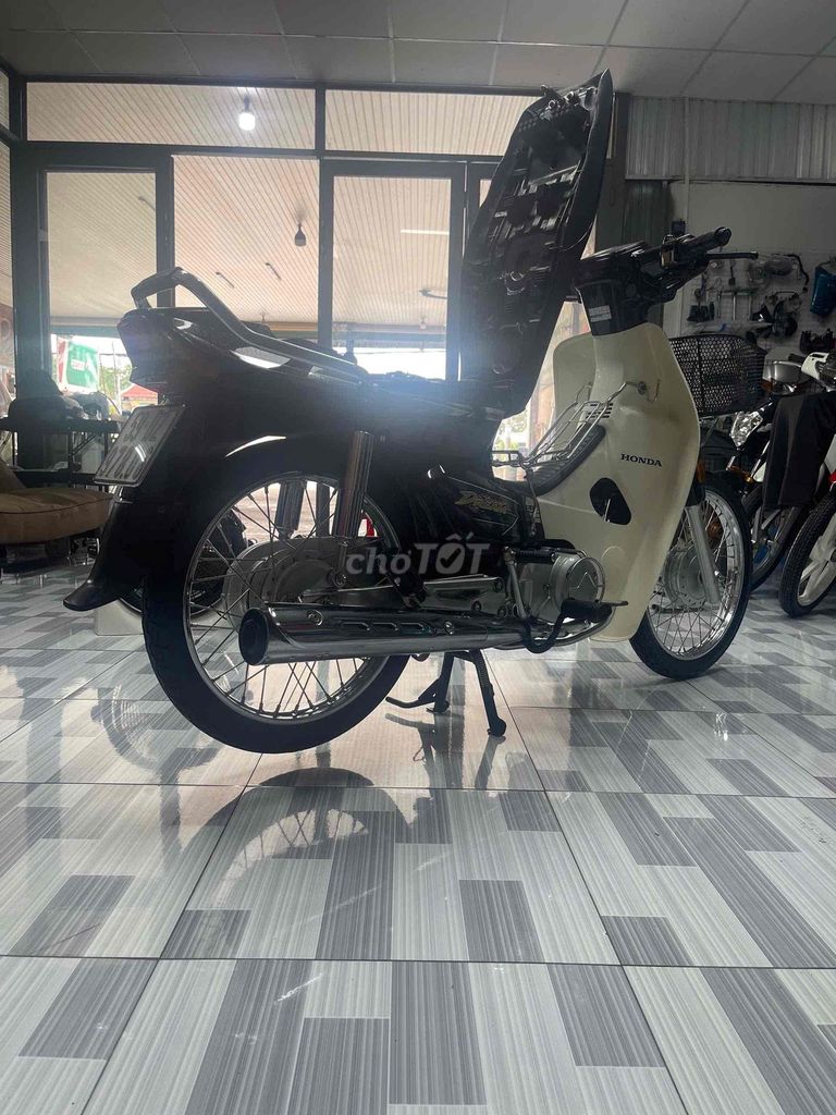 Honda Super 2011 - ảnh 2