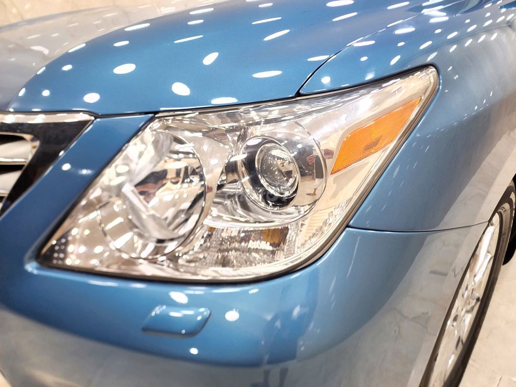 Lexus LX 570 2009 - ảnh 4