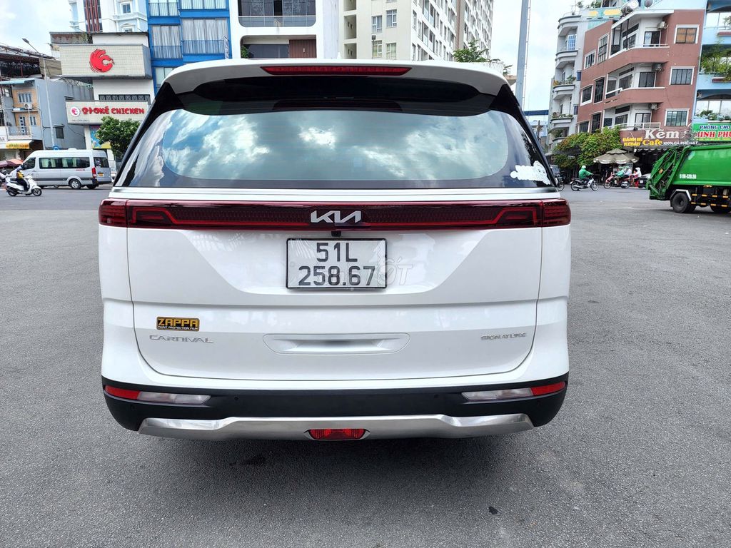Kia Carnival Signature 2.2D 2024 - ảnh 4
