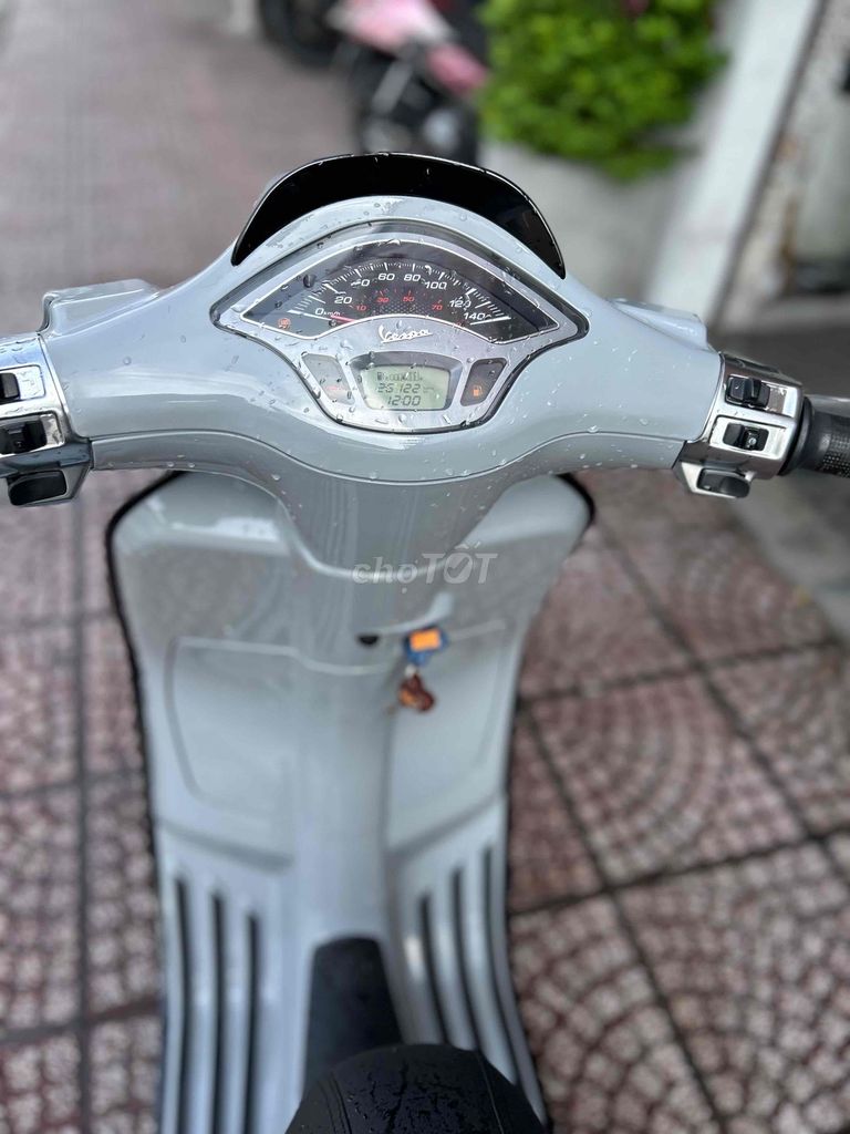 Piaggio Sprint 2017 - ảnh 5