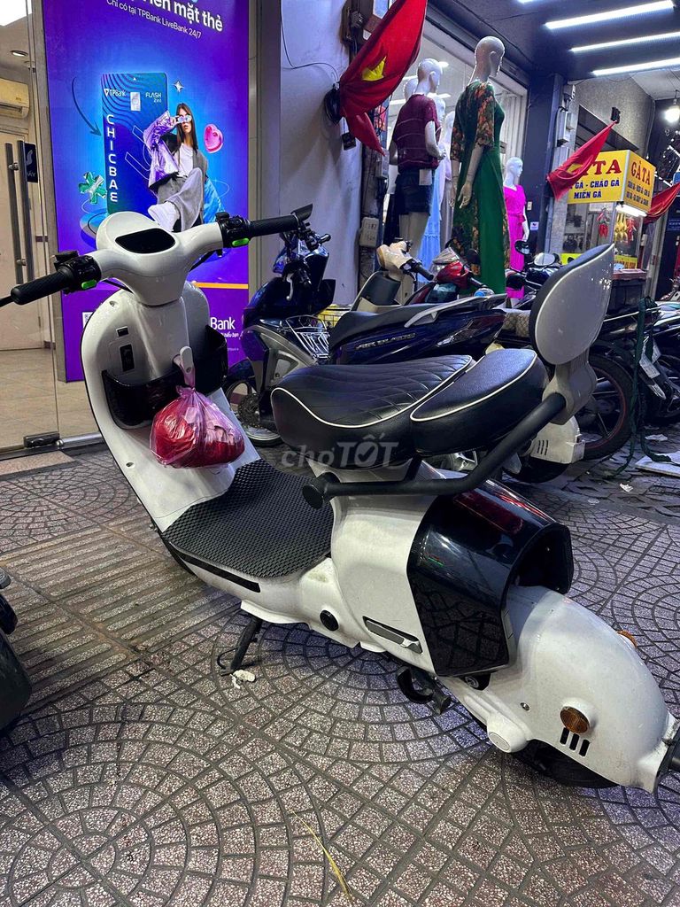 Xe L 2026 - ảnh 2