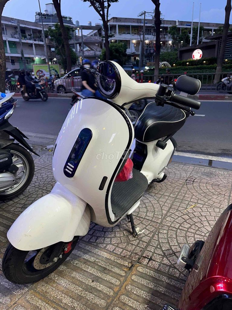 Xe L 2026 - ảnh 3