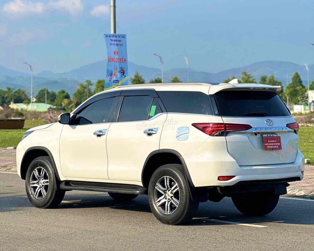 Toyota Fortuner 2021 - ảnh 3