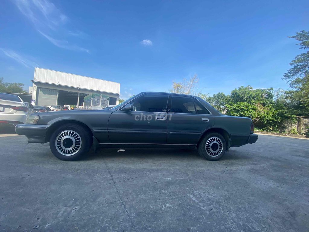 Toyota Cressida 1989 - ảnh 1