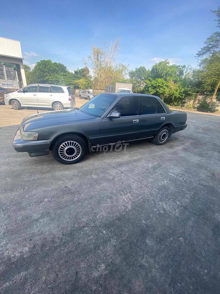 Toyota Cressida 1989 - ảnh 2