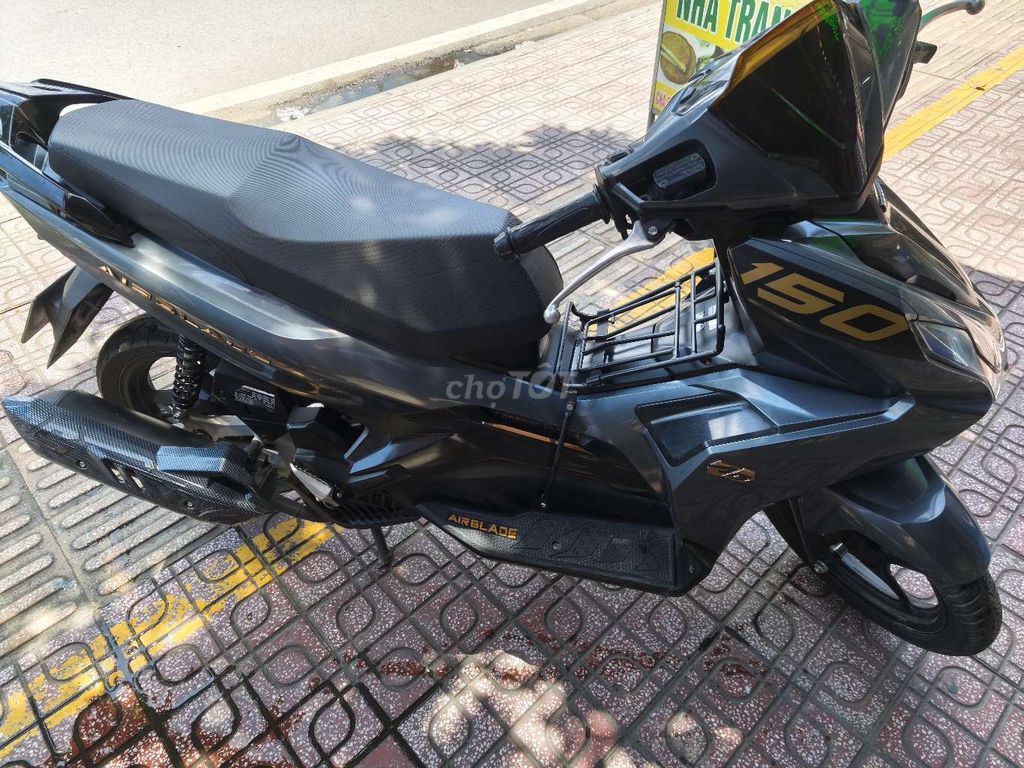 Honda Air Blade 2021 - ảnh 2