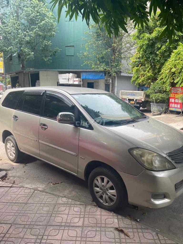 Toyota Innova 2008 - ảnh 2