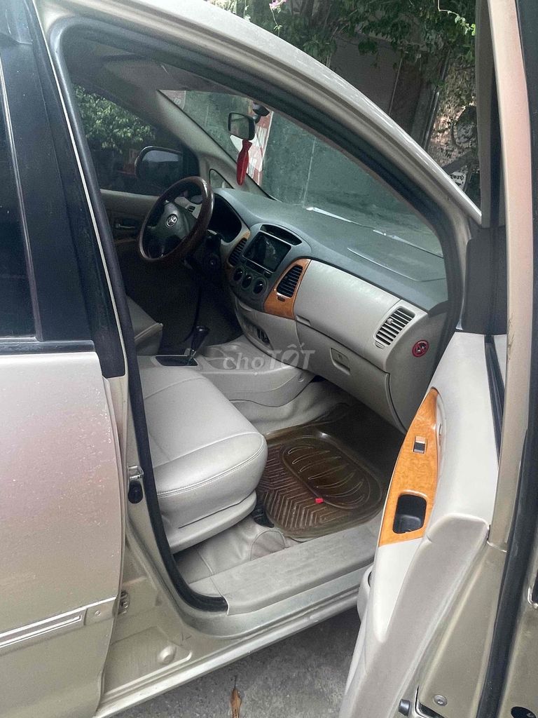 Toyota Innova 2008 - ảnh 4