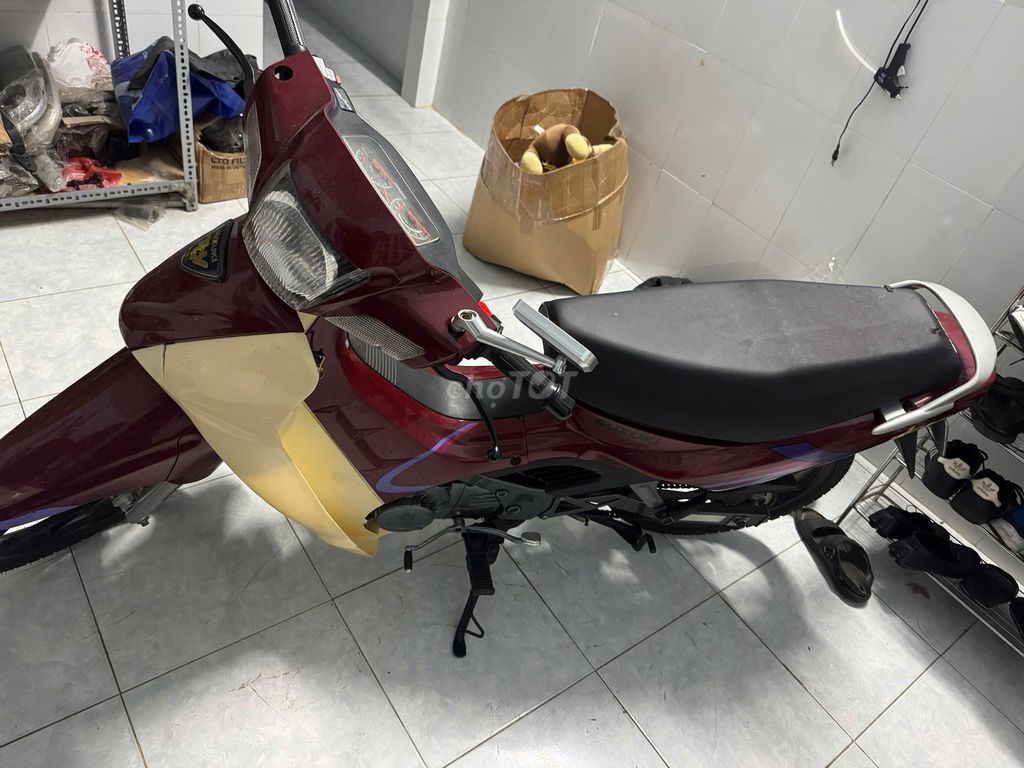 Suzuki RCV 2000 - ảnh 1
